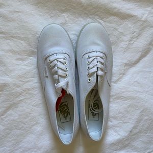 NWT Vans